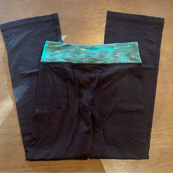 Leggings sz small - Picture 2 of 3